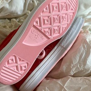 Size 8 Men limited edition Converse